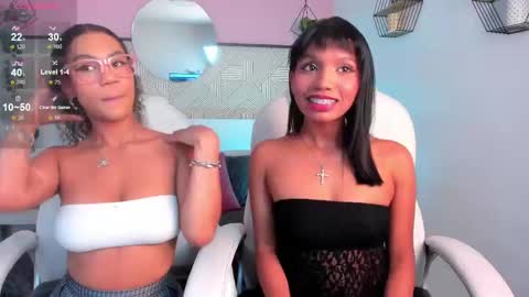 Snapshot of gigi_strawberry chatting on 09.20.25 GIGI online show from 09.20.25