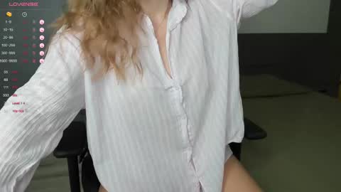 gigihadd online show from 03.08.25