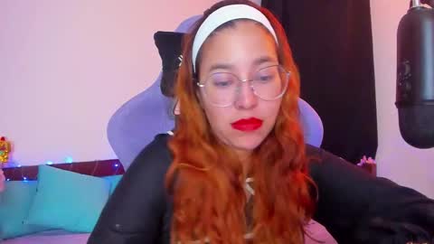 Snapshot of gigimooon chatting on 11.08.25 gigimooon online show from 11.08.25