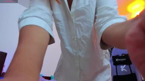 Snapshot of gigimooon chatting on 02.09.26 gigimooon online show from 02.09.26