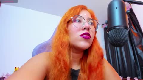 Snapshot of gigimooon chatting on 02.10.26 gigimooon online show from 02.10.26