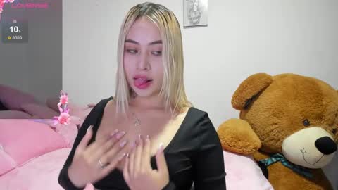 Snapshot of gigiprincesss chatting on 02.24.25 Gigi online show from 02.24.25