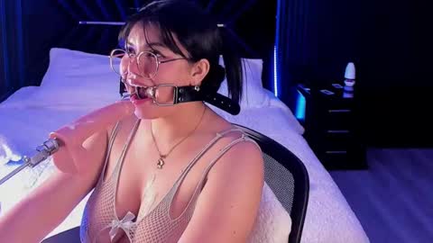 giia online show from 03.05.25