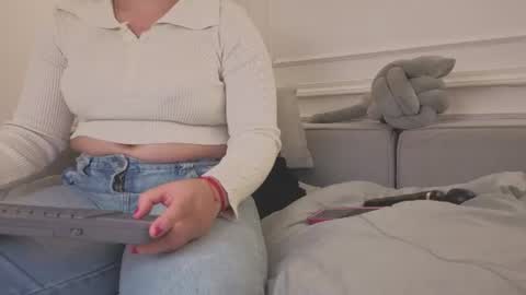 Snapshot of giigii_hadidd chatting on 07.16.26 Giigii Hadid online show from 07.16.26