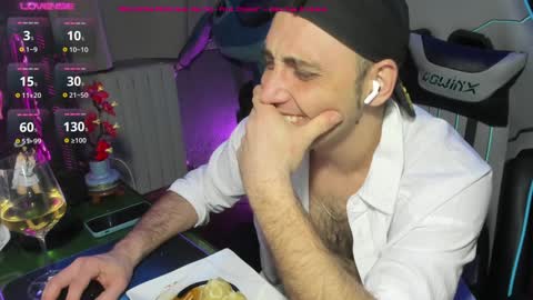 Snapshot of gil_gamesh90 chatting on 02.02.25 Mirko online show from 02.02.25