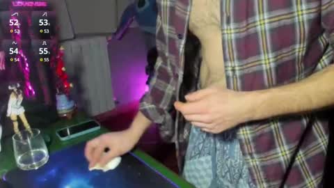 Snapshot of gil_gamesh90 chatting on 02.15.25 Mirko online show from 02.15.25