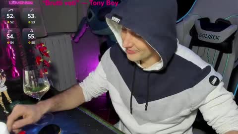 Snapshot of gil_gamesh90 chatting on 02.21.25 Mirko online show from 02.21.25