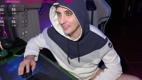 Snapshot of gil_gamesh90 chatting on 03.01.25 Mirko online show from 03.01.25