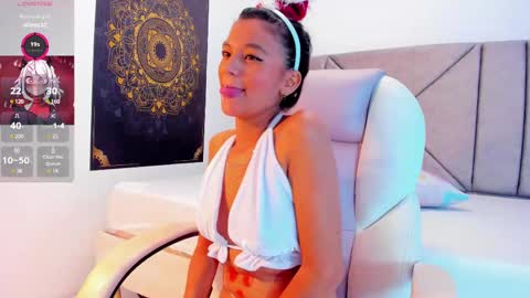 Snapshot of gimenalara chatting on 02.20.25 Gimena online show from 02.20.25