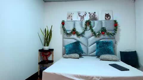 Snapshot of gimenalyam_t chatting on 11.22.25 gimenalyam_t online show from 11.22.25