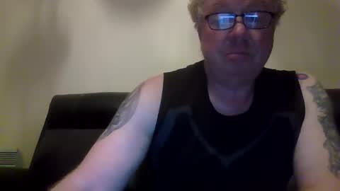 gimmmieoooo online show from 04.09.26