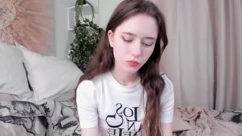 Snapshot of gina_vicious chatting on 03.03.25 Gina online show from 03.03.25