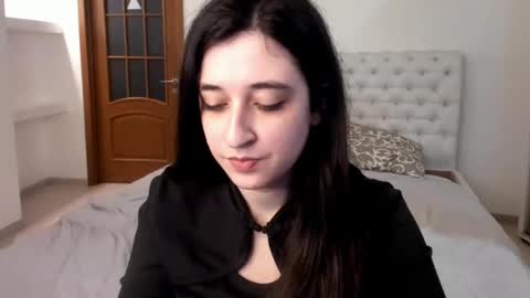 Kate online show from 01.06.25