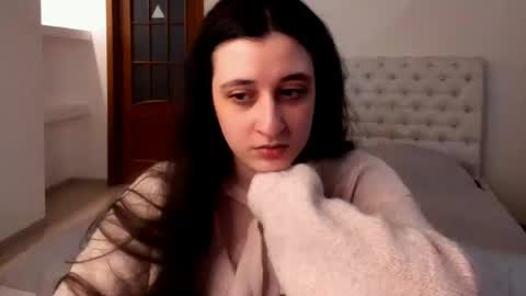 Kate online show from 02.13.25