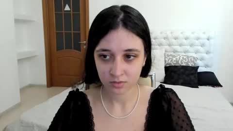 Kate online show from 09.13.25