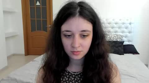 Kate online show from 09.14.25