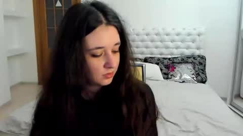 Kate online show from 10.18.25