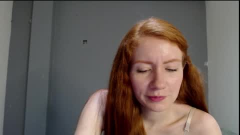 Snapshot of ginger_giirl chatting on 10.21.25 Ginger online show from 10.21.25