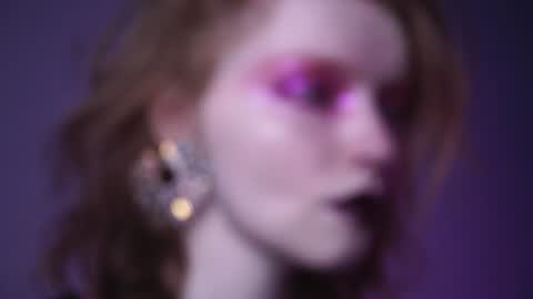        im expecting 350 thumbs up on my altar   online show from 01.03.25