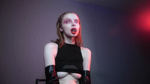        im expecting 350 thumbs up on my altar   online show from 01.11.25