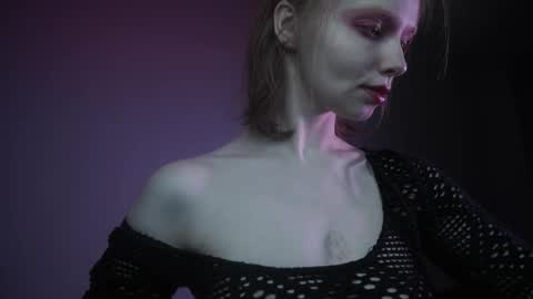        im expecting 350 thumbs up on my altar   online show from 10.21.25