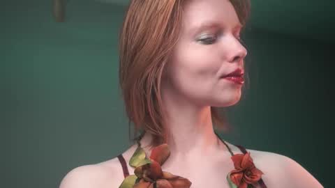        im expecting 350 thumbs up on my altar   online show from 12.18.25