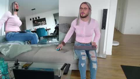 Snapshot of gingerpink1911 chatting on 03.26.26 GingerPink online show from 03.26.26