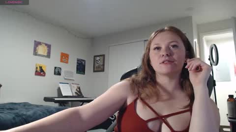 Snapshot of gingervial chatting on 10.11.25 gingervial online show from 10.11.25