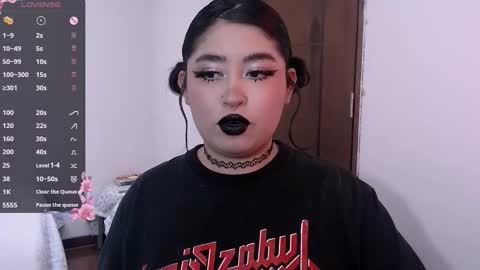 Snapshot of ginmeowuwu chatting on 10.16.25 ginmeowuwu online show from 10.16.25