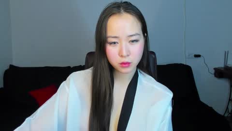 Snapshot of ginnycherry chatting on 02.04.25 Ginny online show from 02.04.25