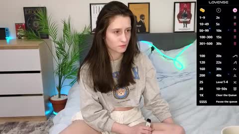 Ginnyg  online show from 02.20.25