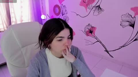 Kendall online show from 04.12.26