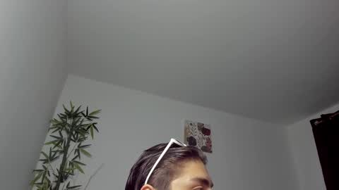 Snapshot of gio_russo chatting on 02.24.25 GioRusso online show from 02.24.25