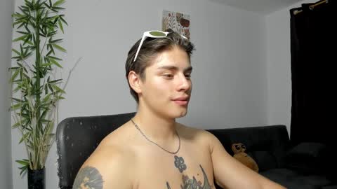 Snapshot of gio_russo chatting on 02.25.25 GioRusso online show from 02.25.25