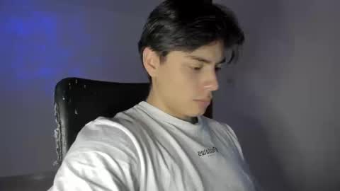 Snapshot of gio_russo chatting on 09.19.25 GioRusso online show from 09.19.25