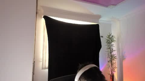 Snapshot of gio_russo chatting on 05.24.26 GioRusso online show from 05.24.26
