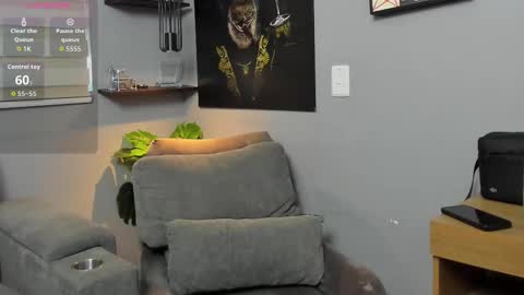 Snapshot of giorgio_leone2 chatting on 10.25.25 Giorgio leone online show from 10.25.25