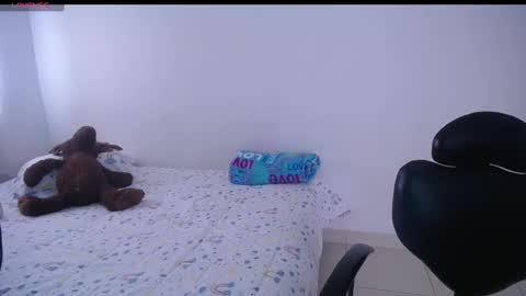 GIO RIVERA online show from 01.27.25