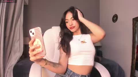 Snapshot of giovanna_oliveira chatting on 07.25.26 Giovanna online show from 07.25.26