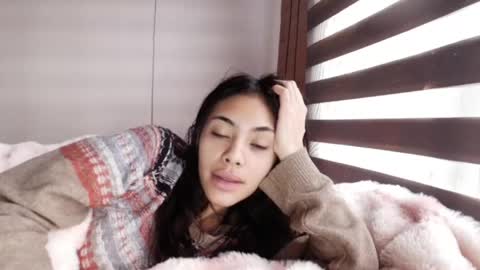 Snapshot of giovanna_oliveria chatting on 04.21.26 giovanna_oliveria online show from 04.21.26