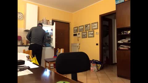 Snapshot of giovanni_1964 chatting on 04.12.26 giovanni_1964 online show from 04.12.26
