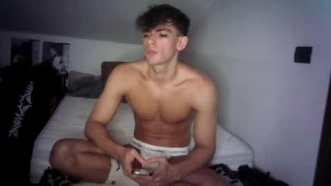 giovyyx online show from 02.16.25