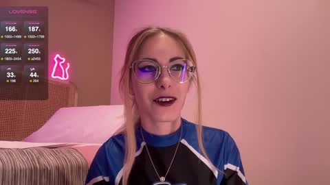 Nikki online show from 01.13.25