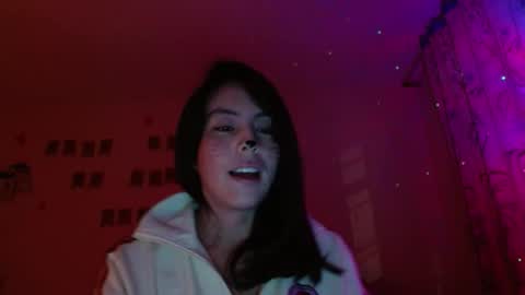 Snapshot of girl_marvel1 chatting on 11.02.25 Alejandra online show from 11.02.25