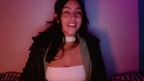 Snapshot of girl_marvel1 chatting on 05.17.26 Alejandra online show from 05.17.26