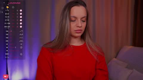 Snapshot of girl_peach_ chatting on 02.24.25 Kate online show from 02.24.25