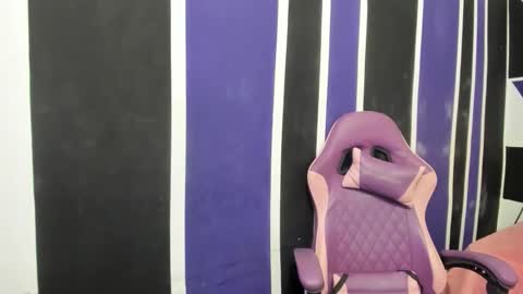 girl_princess18 online show from 03.11.26