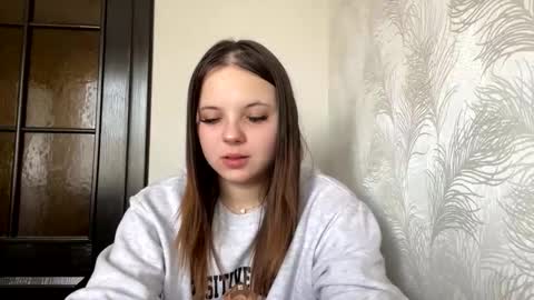 Snapshot of girl_shy07 chatting on 01.19.26 girl_shy07 online show from 01.19.26