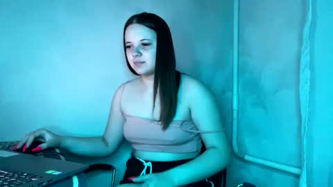 Snapshot of girl_shy07 chatting on 03.31.26 girl_shy07 online show from 03.31.26