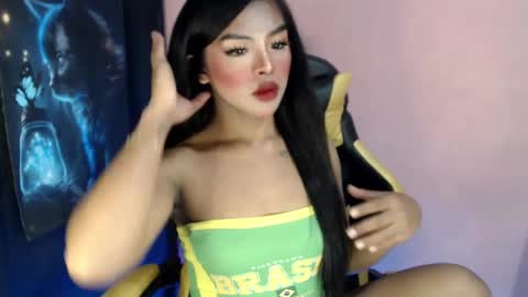 Snapshot of girlcock_dominantfucker chatting on 01.30.25 queen ronna online show from 01.30.25